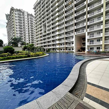 2 Bedroom Condo Unit Near Sm Bf & Naia At The Atherton By Dmci With 2 Balcony Paranaque City Zewnętrze zdjęcie
