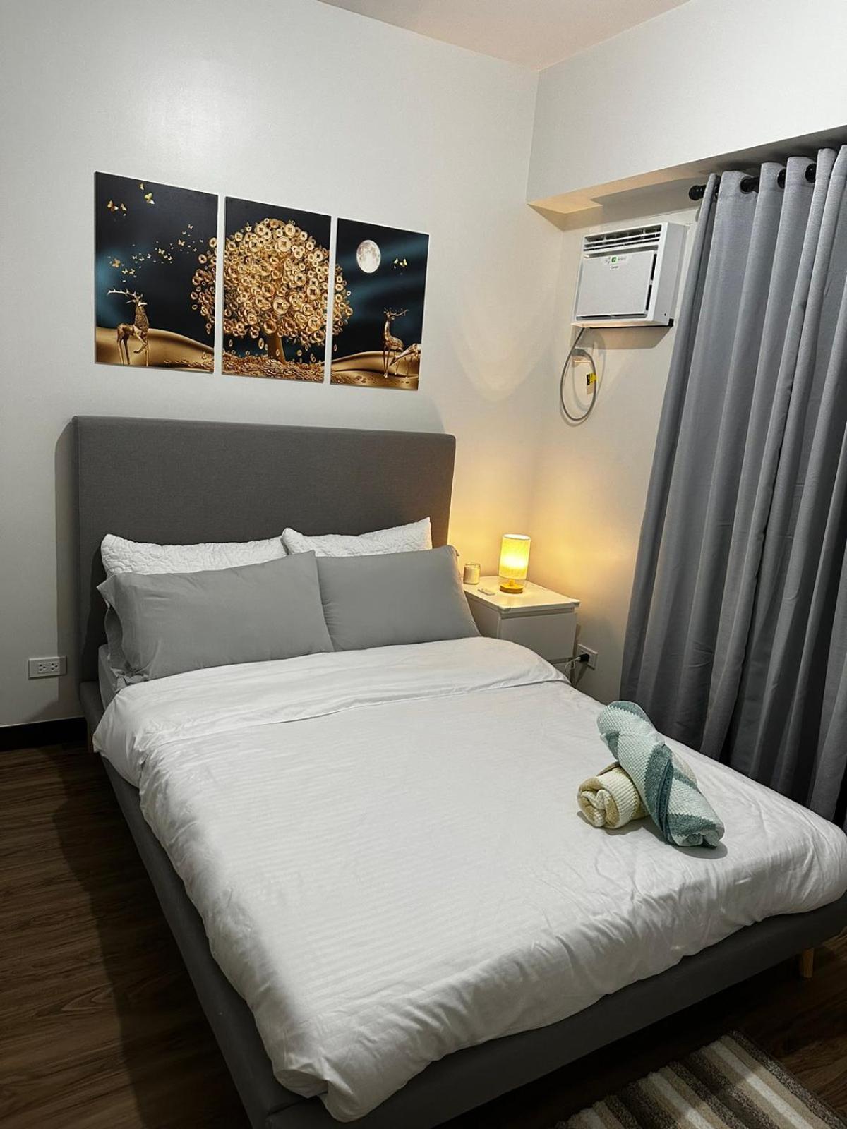2 Bedroom Condo Unit Near Sm Bf & Naia At The Atherton By Dmci With 2 Balcony Paranaque City Zewnętrze zdjęcie